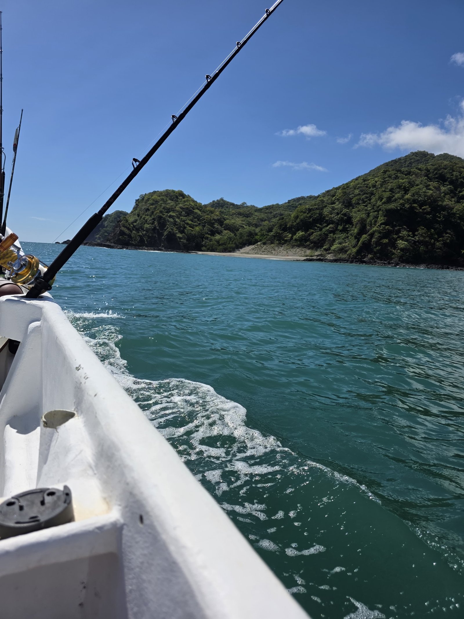 Recorrido en bote privado a playas cercanas de Cambutal, Panamá
